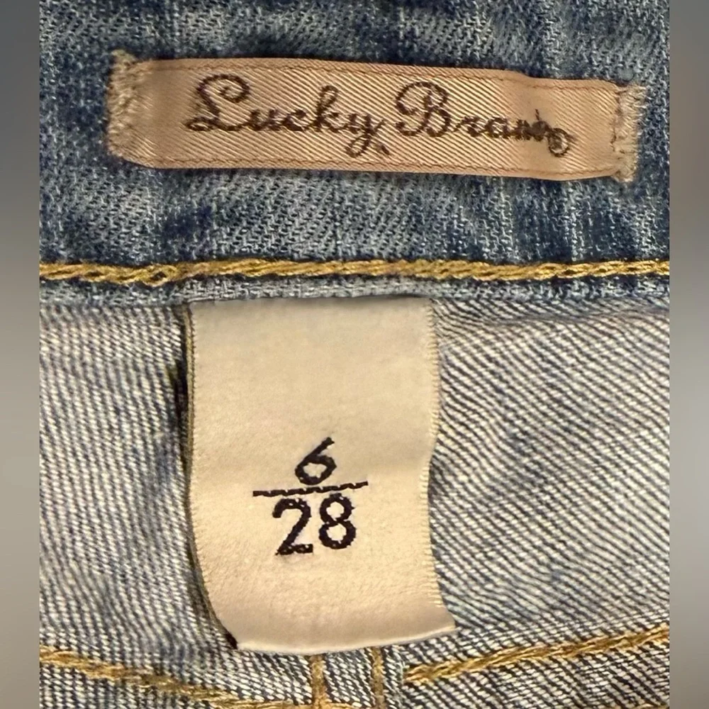 Lucky Brand casual chic